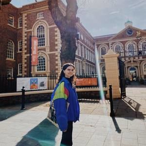 Meet your Posher, Bianca